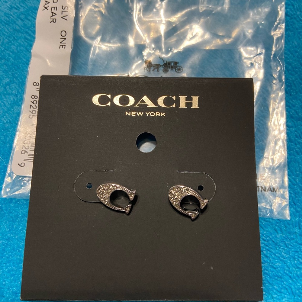Coach brand new jewelry set. Necklace, earring and bracelet set. - Picture 9 of 11